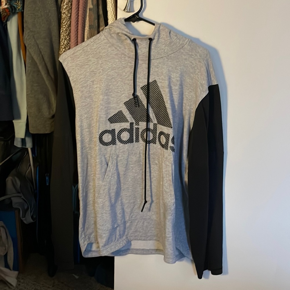 Adidas Sweatshirt